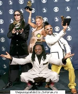 fergie perioada eram innebunita dupa (mai ales cand aparut place black eyed peas mai ales inteleg