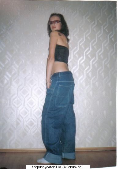 salut shunt adriana shi am 14 ani sunt din suceava shi imi plac la nebunie pcd mai ales nicole id