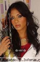 ea e pur si simplu nu se poate lasa: solista de la pusssycat dolls, nicole (28) da mereu nastere
