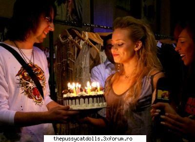 happy birthday kimmy febroarie ziua lui kimmyhappy birthday kimnu uitati sa-i ziceti multi ani