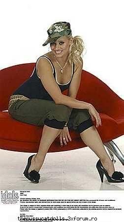 Despre Kim - E foarte dulcika :X - Kimberly